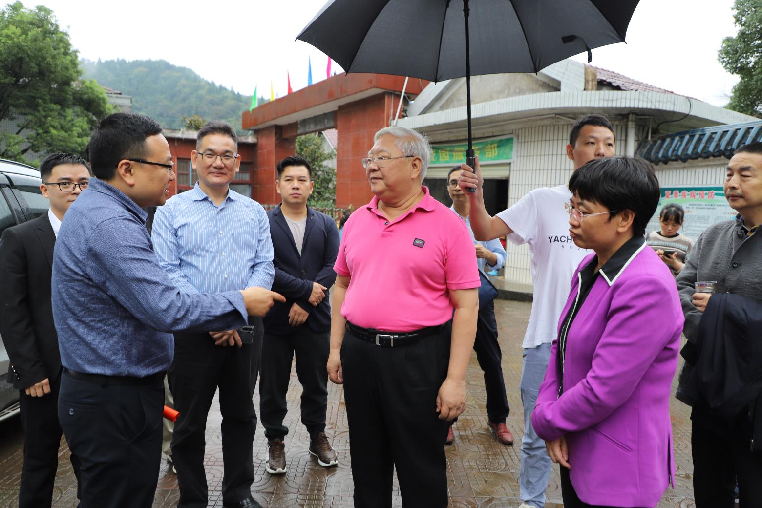 情系求学路 爱心新征程——湖南新征程公益基金会扶贫助学沅陵行